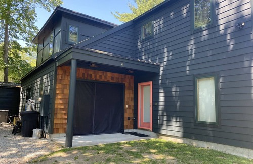 Sebago Maison | Fun family Sebago Lake get away