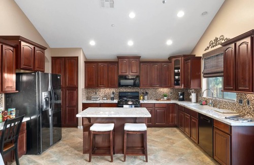 Rio Paseo Maison | Fun-Filled Family Stay: Pool, Spa & EV Charger