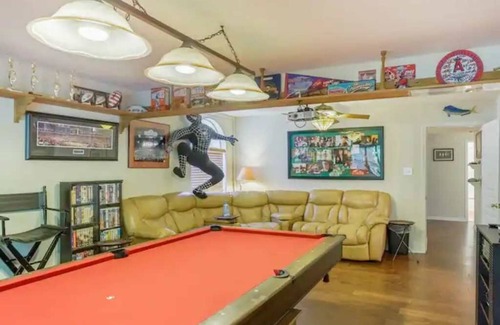 North San Antonio - SAT Maison | Fun fun Five Bedroom for couples or family