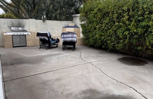 Val Vista Lakes Maison | Fun Gilbert home with swim spa and ping pong in Val Vista Lakes!