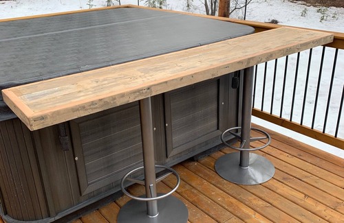 Whitehorse Maison | Funky style house with the outdoors at your feet, yet within city limits!