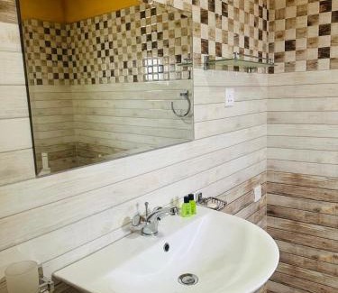 Kudapaduwa Maison | Funwhales Rest House