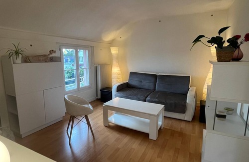 Conflans-Sainte-Honorine Appartement | Appartement meublé Fin d'Oise - Quartier calme (200m RER A / Gare SNCF)
