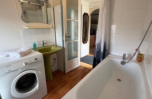 Conflans-Sainte-Honorine Appartement | Appartement meublé Fin d'Oise - Quartier calme (200m RER A / Gare SNCF)