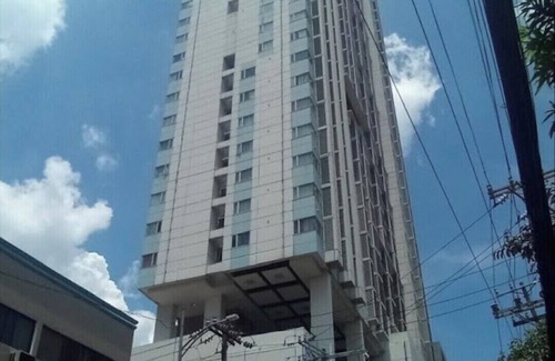 Ermita Night District Copropriété | Furnished Condo for rent in Malate , Manila ( Short & Long Term )near US Embassy