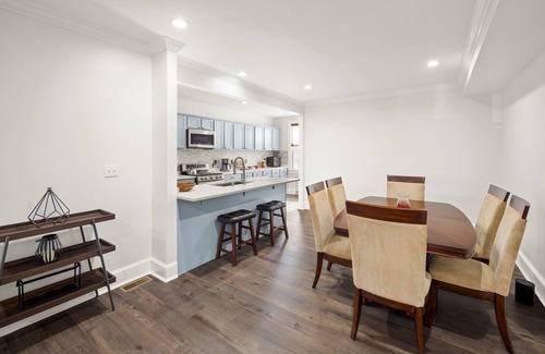 Brightwood Park Maison | Furnished, Cozy & Spacious 1B1B Basement Unit with Own Living Room & Workspace