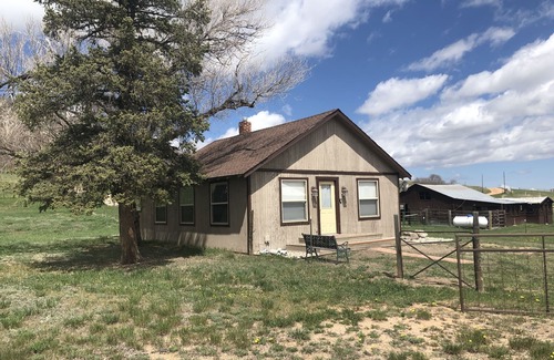 Larkspur Maison | Furnished home in the Country