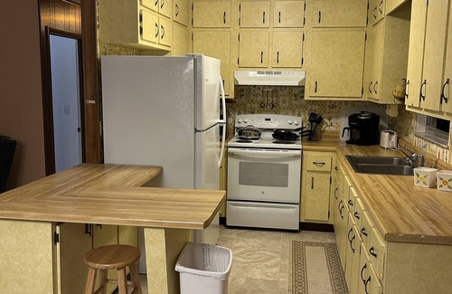 Silver Springs Maison | Furnished, lakefront 2/1 house in Ocala Nat'l Forest