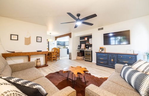 Camelback East Maison | Furnished Modern Southwest Charmer