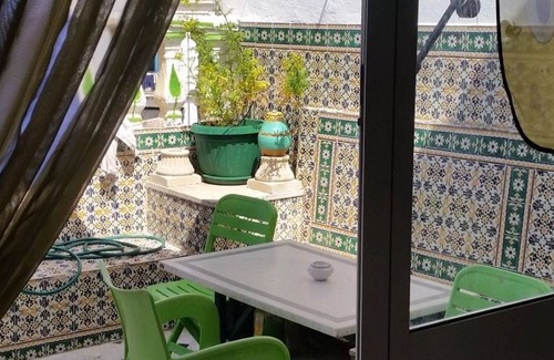 El Hafsia Appartement | chambre privé meublé climatisé