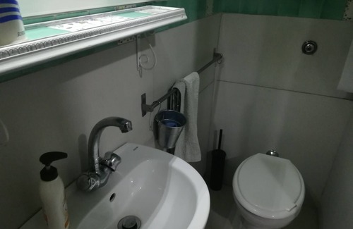 Castel San Giorgio Appartement | Studio meublé (lit double) avec TV et salle de bain privée