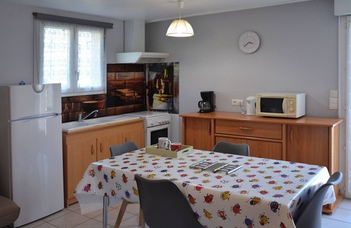 Bellefontaine Cottage | Gite meublé de plein pied au cœur du village Entièrement rafraîchi en Mars 2025