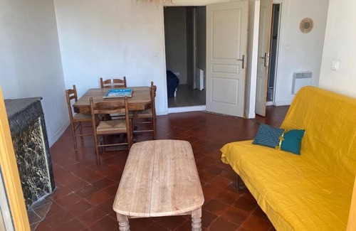 Saint-Mitre Maison | Furnished T2, quiet, sunny, 55m2, parking, pets welcome,