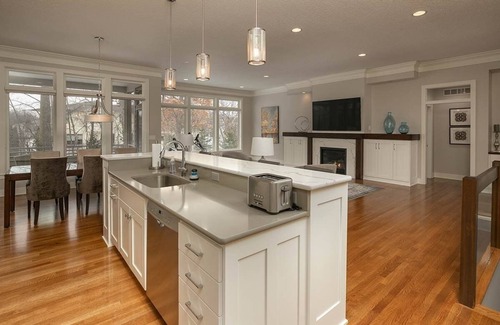 Rochester Maison | Maison de ville meublée près de la clinique Mayo!