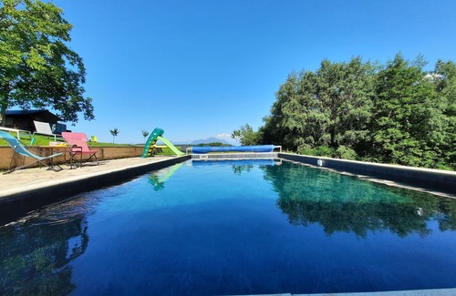Evires Appartement | Meublé de vacances avec piscine chauffée