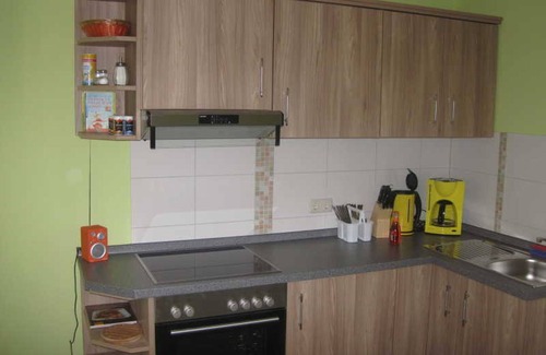 Bad Klosterlausnitz Appartement | FW Pistachio - Guesthouse Gimper