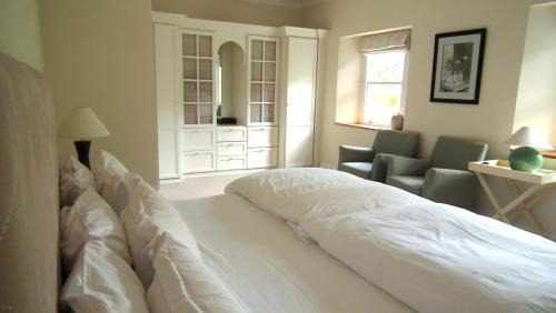 Buffalo Hills Game Reserve Maison | Fynbos Ridge Country House & Cottages