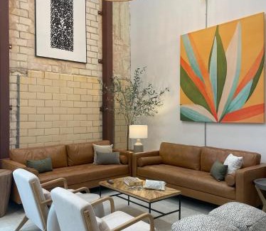 Arena District Appartement | Fyrebird Place - Industrial Loft with Pavilion & Yard