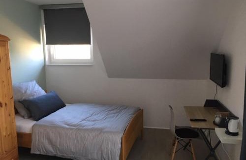 Adelheidsdorf Maison | Gäste und Messezimmer Adelheidsdorf