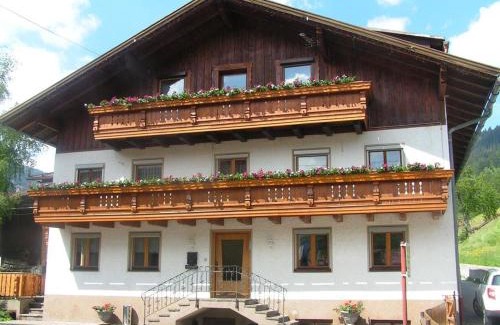 Holzgau Appartement | Gästehaus Alpenruh