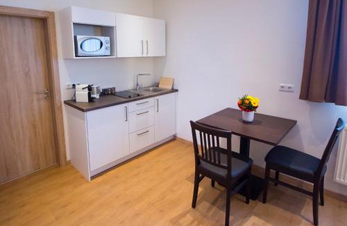 Altenerding Appartement | Gästehaus am Lindenhain