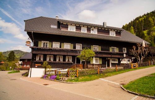 Menzenschwand-Hinterdorf Appartement | Gästehaus Erika