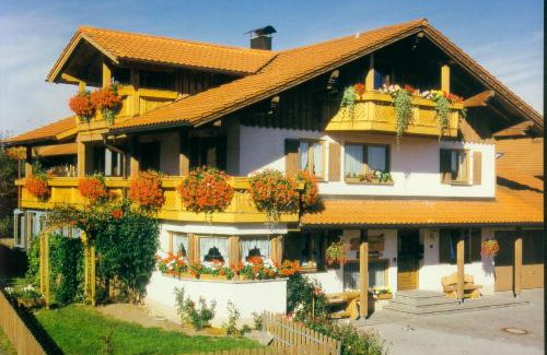 Nesselwang Maison | Gästehaus Kerpf inclusive KönigsCard