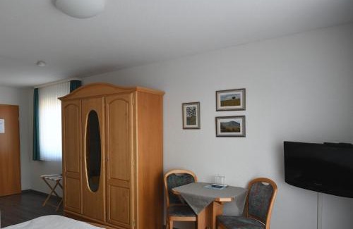 Arzheim Hôtel | Gästehaus Kleine Kalmit
