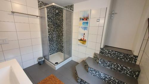 Herbsleben Maison | Gästezimmer & Ferienwohnungen Thon
