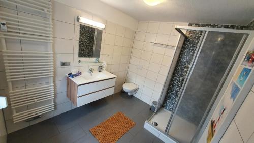 Herbsleben Maison | Gästezimmer & Ferienwohnungen Thon