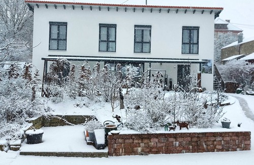 Bad Urach Appartement | GästezimmerFreiRaum 1, mit Dusche/WC, Sitzecke