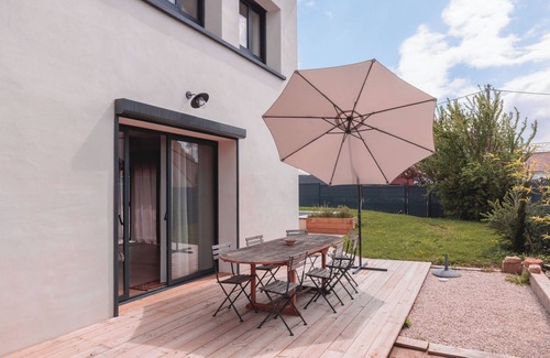 Saint-Etienne-sur-Chalaronne Maison | Gîte les Passages - 14 people - private pool