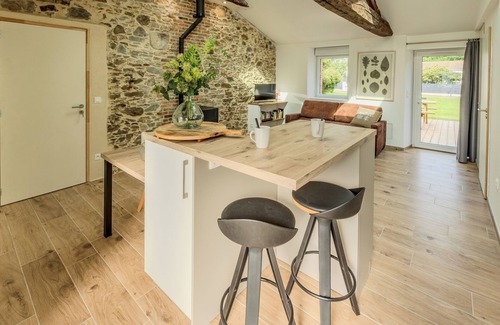 Saint-Philbert-de-Grand-Lieu Maison | Grange Rénovée 5 personnes - (Gîte Le 411)