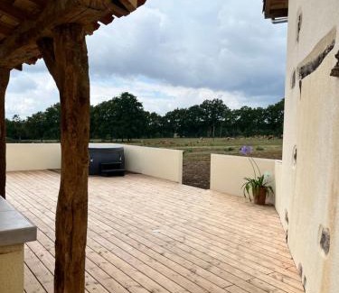 Lesterps Maison | Gîte à l'ombre des Magnolias