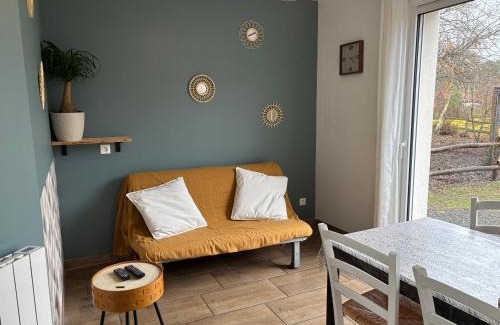 Cerans-Foulletourte Appartement | Gîte à la campagne 3