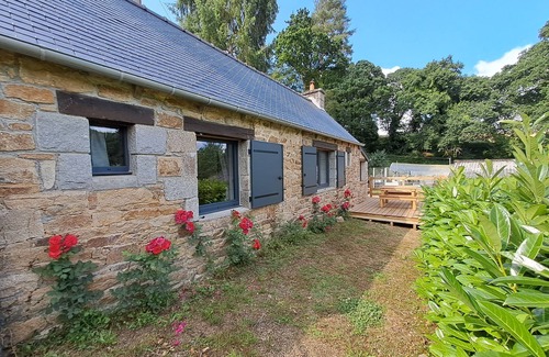 Prat Maison | Gîte à la campagne en bord d'étang avec piscine