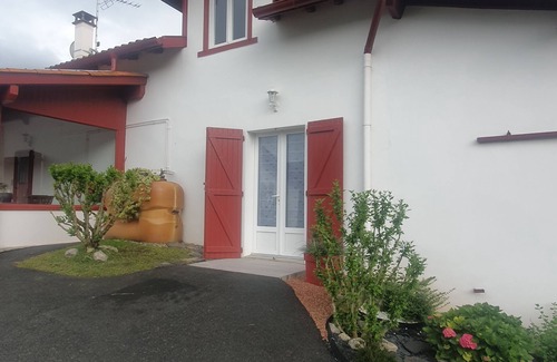 Osses Maison | Gîte à la ferme à Ossès