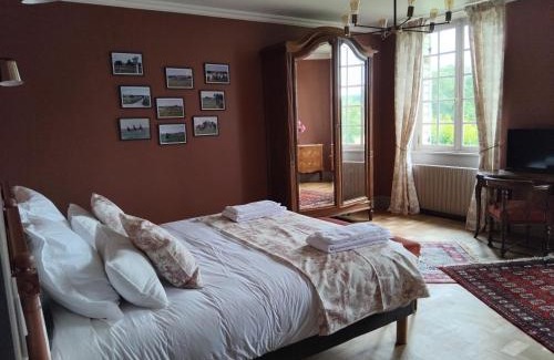 Les Aspres Maison | Gîte à la Moncorgerie