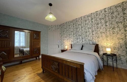 Ferrieres-sur-Sichon Maison | Gîte élégant avec 3 chambres, cour fermée et terrasse, proche des activités de montagne et de Vichy - FR-1-489-497