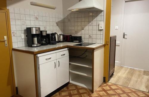 Ferrieres-sur-Sichon Maison | Gîte élégant avec 3 chambres, cour fermée et terrasse, proche des activités de montagne et de Vichy - FR-1-489-497