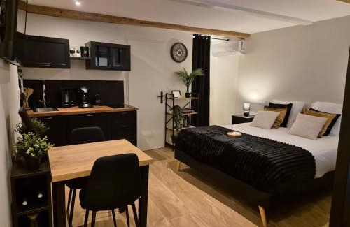 Donzere Maison | Gîte érotique avec spa privatif