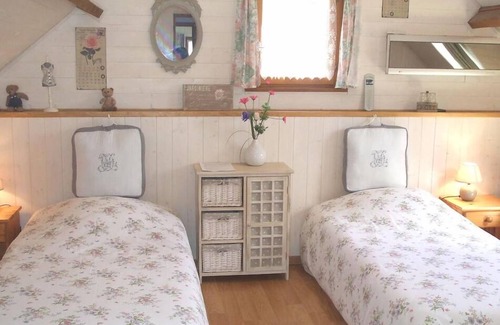 Courcelles-au-Bois Maison | Gîte 2 à 8 personnes avec 3 chambres et 3 salles de bains / cuisine