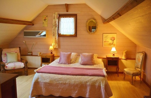 Courcelles-au-Bois Maison | Gîte 2 à 8 personnes avec 3 chambres et 3 salles de bains / cuisine