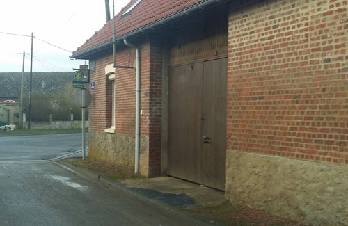 Courcelles-au-Bois Maison | Gîte 2 à 8 personnes avec 3 chambres et 3 salles de bains / cuisine