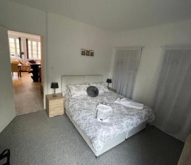 Excideuil Appartement | Gîte 2 chambres Vue du Château d'Excideuil