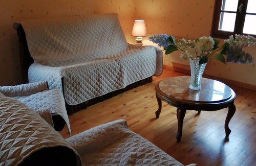 Chazelles Maison | Gîte 4/5 pers à Chazelles surplombant la vallée de la Desges