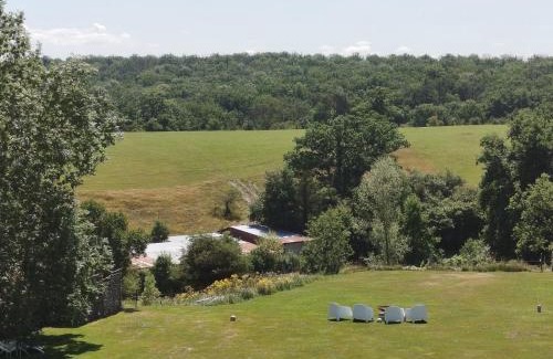 Noiseux Appartement | Gîte 4 personnes avec vue proche de Durbuy - La Roche en Ardennes - Han sur Lesse - Terrasses - Parking gratuit - Grand jardin