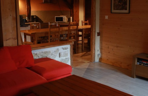 Hotonnes Maison | Gîte 7 Pour - Nature - Piscines
