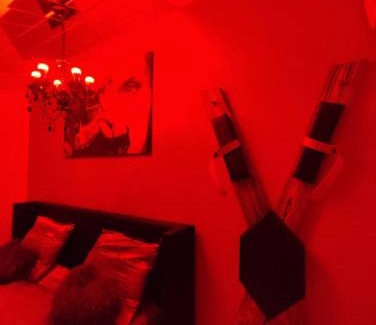 Benfeld Maison | Gîte Ange ou Démon, jacuzzi, sauna, love room, location à la journée