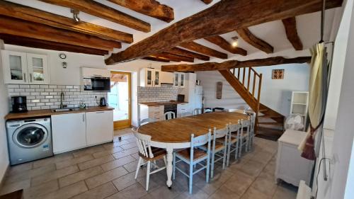 Chaveignes Maison | Gîte Angulus Ridet - Cherry Tree